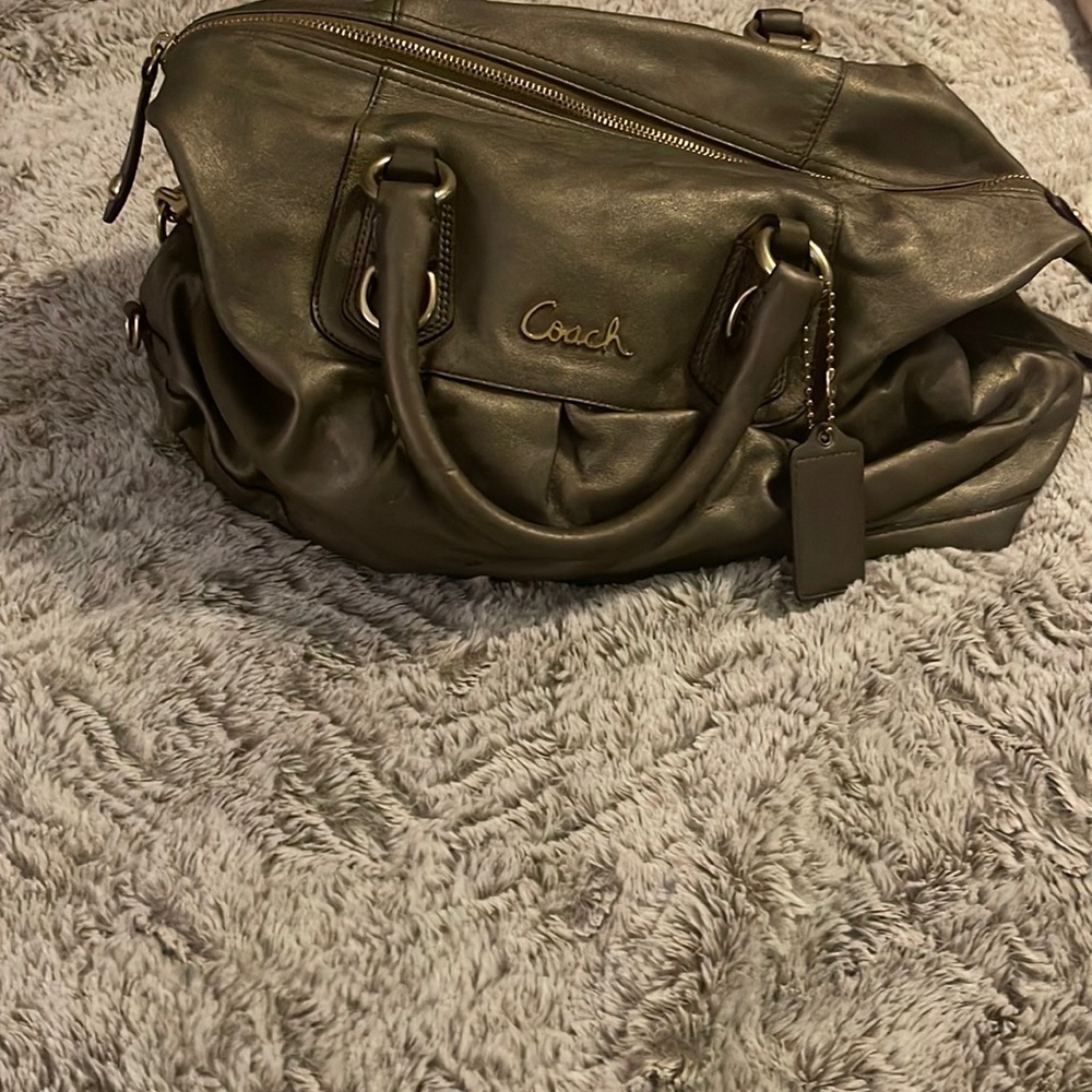 Coach bag. Bronze color. Leather.